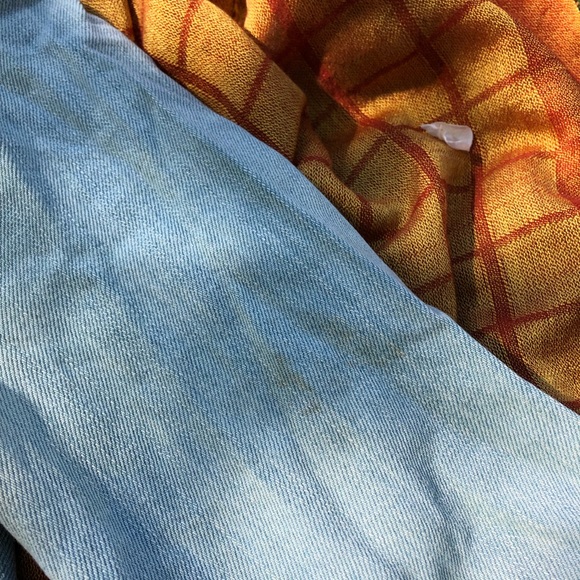 BDG light wash jean jacket🌾🌸 - Picture 4 of 6